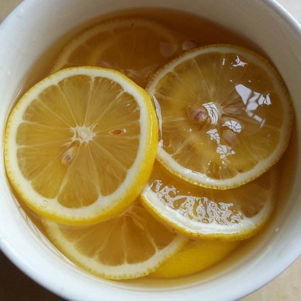 子宫|女人月经走后,适合子宫排毒,平时多喝4种水,子宫光滑少毒素