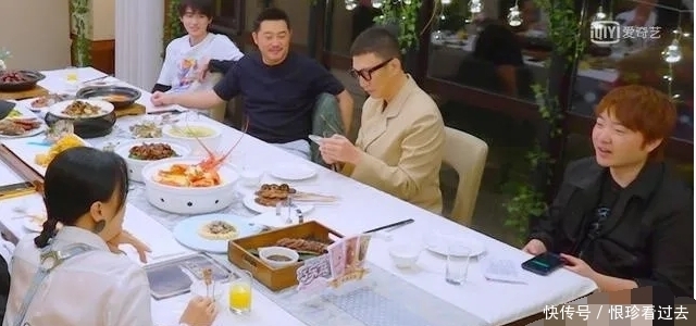 潜伏|《萌探》黄子韬、杨紫都被孙红雷套路,他才是隐藏“高手玩家”!