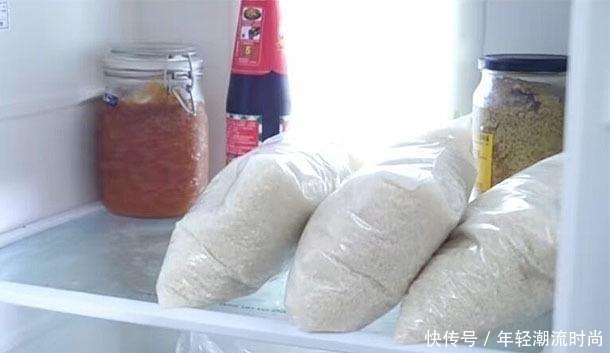 大米生虫总晒太麻烦,自从学会这招,我家大米放一年不生虫不变质