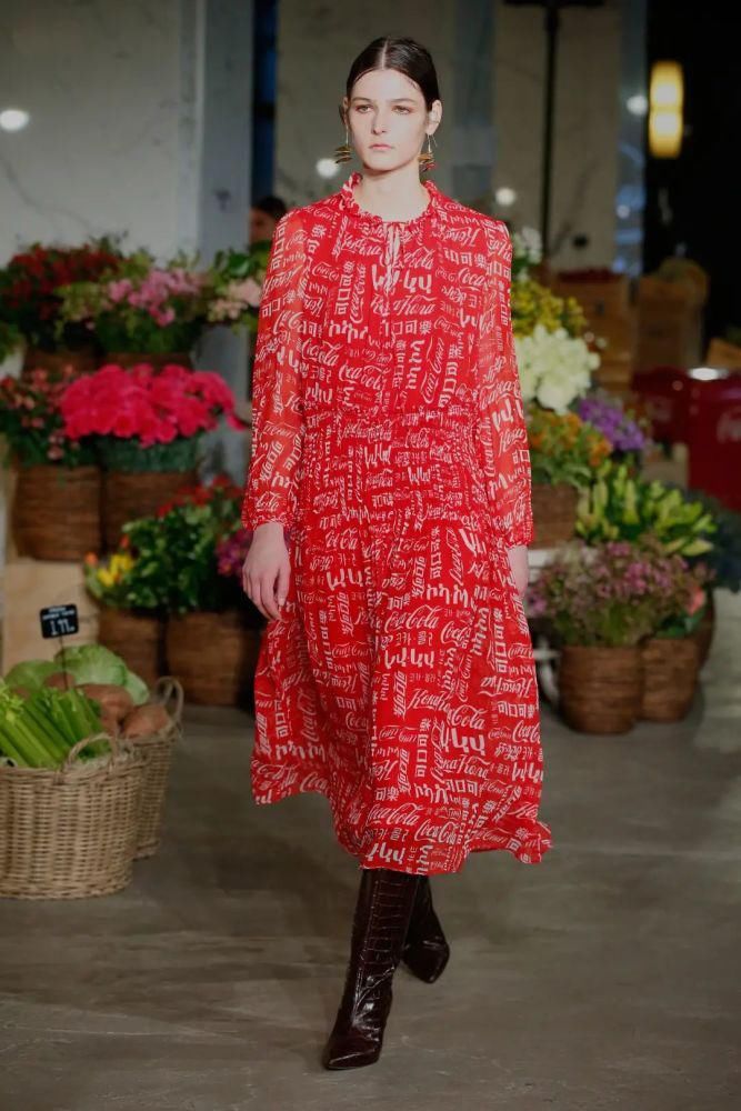 2021穿这个颜色，太太太美了！