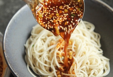 暖和|冬天起床难,早餐这样吃,十分钟搞定,酸爽开胃,吃一碗全身暖和