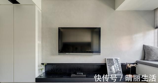 卫生间|坚持简装不乱买，96㎡清爽明亮客厅打一排地柜，看完忍不住夸赞