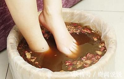 菊花茶|睡眠“浅”的人,坚持做好3事,多吃4物,养心安神,睡眠越来越好