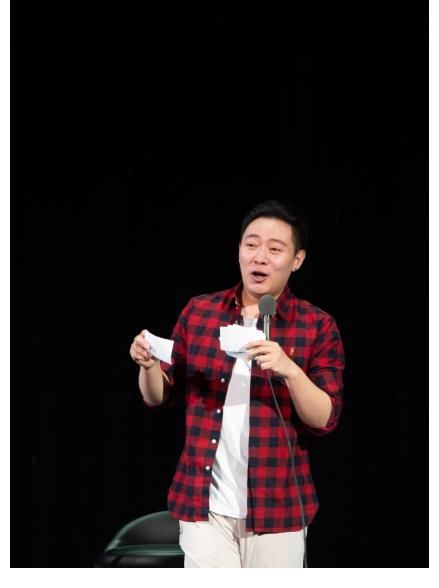 草根|东北脱口秀独苗?草根严值高凭何“逆袭”全国