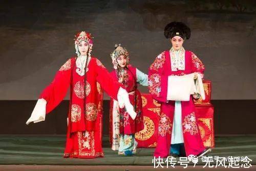 秀才!才女上联“一人一碗一口锅”,秀才的下联让她害羞低头,立马出嫁