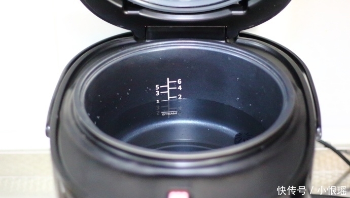 青椒|给家人做顿晚餐，3菜1主食，有荤有素，成本不到20元，经济又实惠