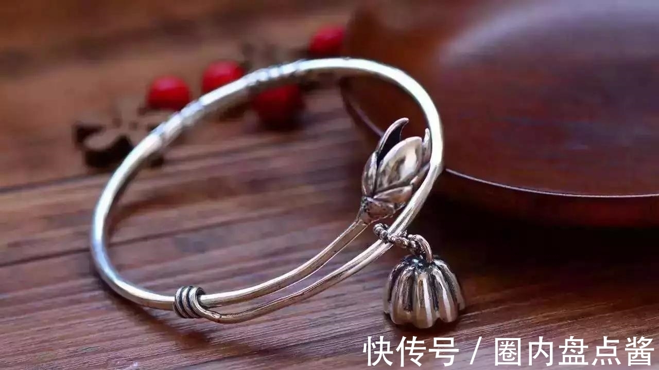 假货 银饰虽然价格不高,但是购买还需谨慎,假货太多需掌握识别技巧!