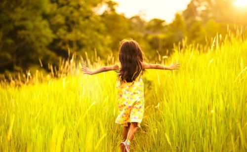 特点|长大后有出息的孩子,大多有这些特点,成绩好坏无关紧要