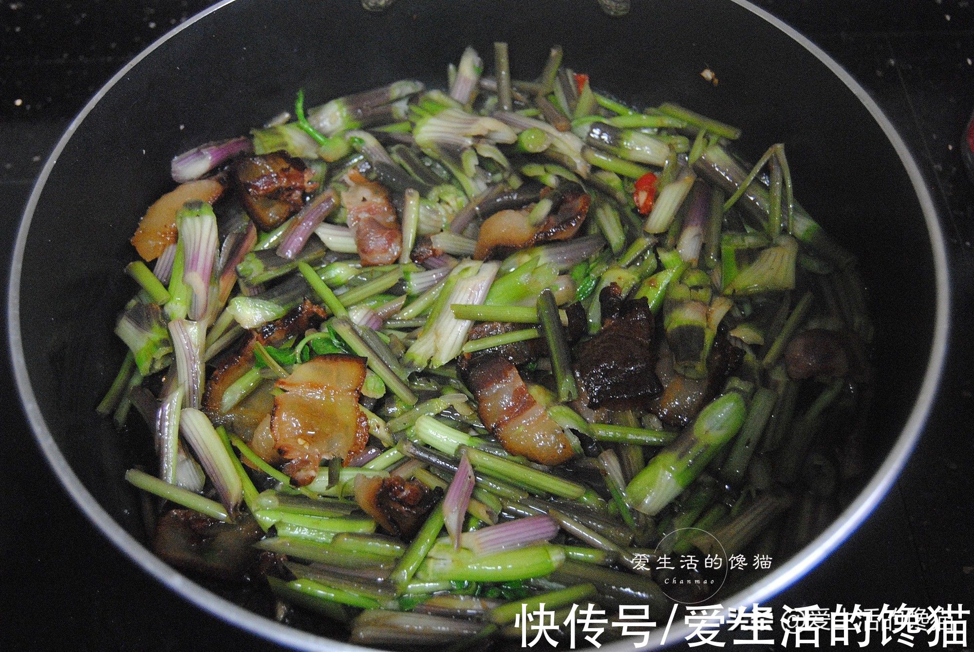 野菜|春天，抓紧吃这菜，鲜嫩爽口，营养极高，这样炒一炒真香