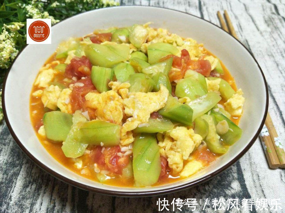 入味|丝瓜和这两样一起炒，可口下饭，入味又下火，你真的不能错过！
