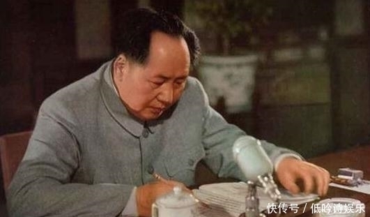 诗词#毛主席雄奇飘逸的5首诗词,图2家喻户晓,最后一首让人热泪盈眶!