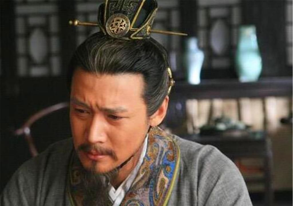 上联!厕所门前有一副对联,上联“来人不蹲就站”,下联该怎么对?