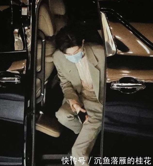 王俊凯录制《华彩少年》!畅谈唱跳舞台话题,并表示非常思念舞台?