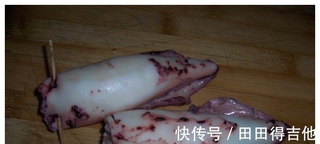 这道菜|爆炒鱿鱼太普通了，加上糯米这样做，简单几步，奶香四溢脆爽鲜美！