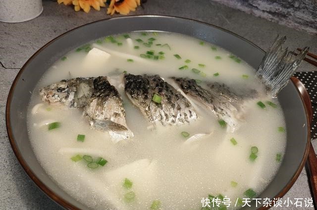 做鲫鱼汤,最忌讳加“它”,搞错的人不不少,难怪汤不够鲜