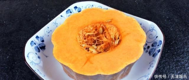 南瓜饼的新做法，好吃又健康，我一顿能吃好几个