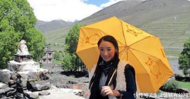 皇室|皇室后裔启星行走娱乐圈多年，却从来不演清宫剧，为啥