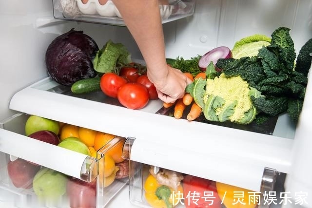 放进冰箱|这三种食物千万别放进冰箱，否则会让冰箱成为甲醛窝，早知道早好