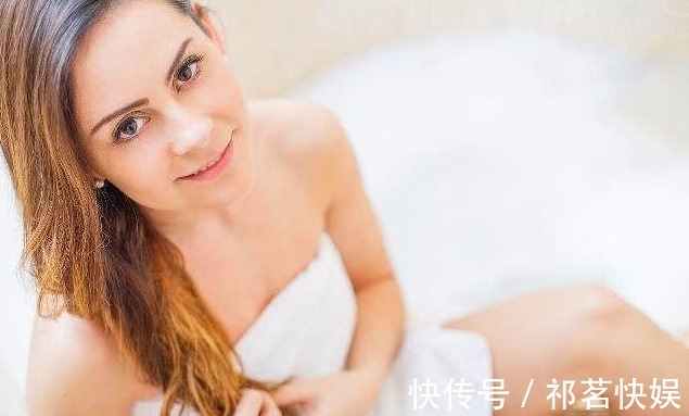 小腿肚|女人洗澡时,以下3个部位要多洗,让你洗洗更年轻、更长寿