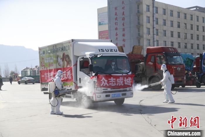 马铭言|青海省4个州市向西宁捐赠抗疫物资