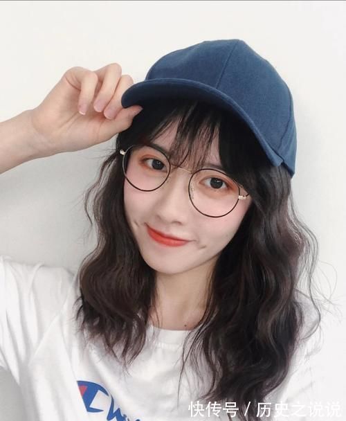 女生|脸上有这几种特点的女生,戴眼镜很降低颜值,你中了吗