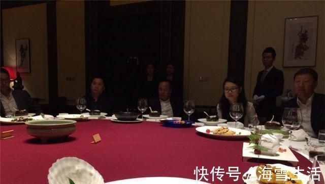 马云|马云请世界首富吃饭，桌上的菜一共花了多少钱说出来你可能不信