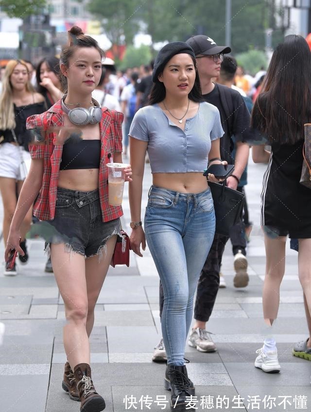 搭配 牛仔裤配衬衫,搭配漂亮,女神时髦的穿衣风格!