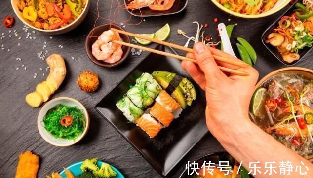 消化|晚饭这三种吃法,比不吃危害还大!赶紧看看你中招了吗