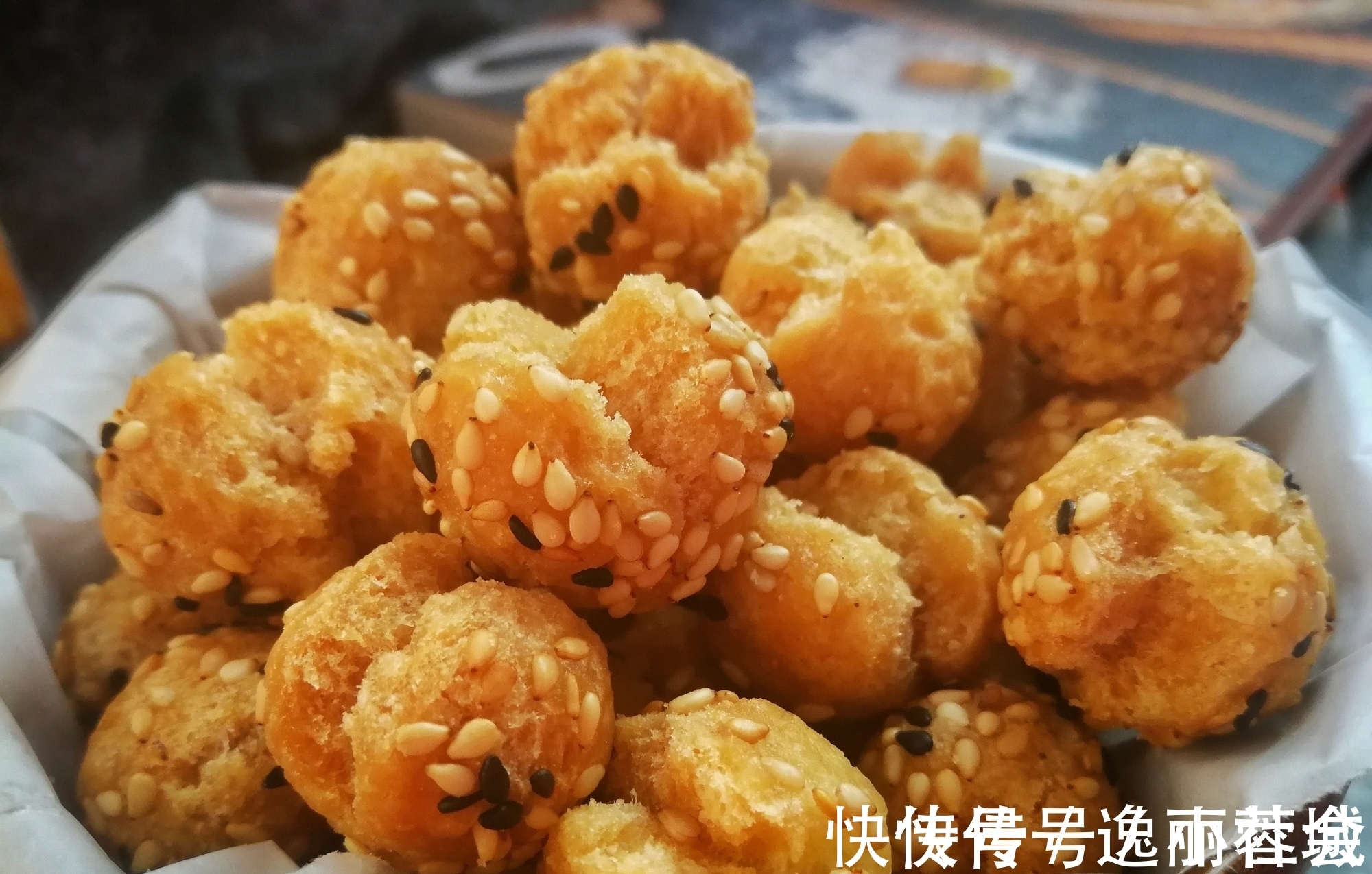 鸡蛋|一个鸡蛋一碗面粉,不发面不醒面,2分钟教你做开口笑,香甜酥脆