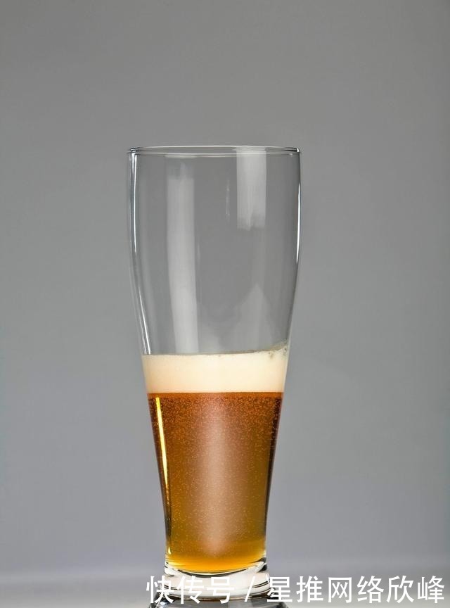 马未都:我手里的这个古董杯子,现代没人能复制出来!