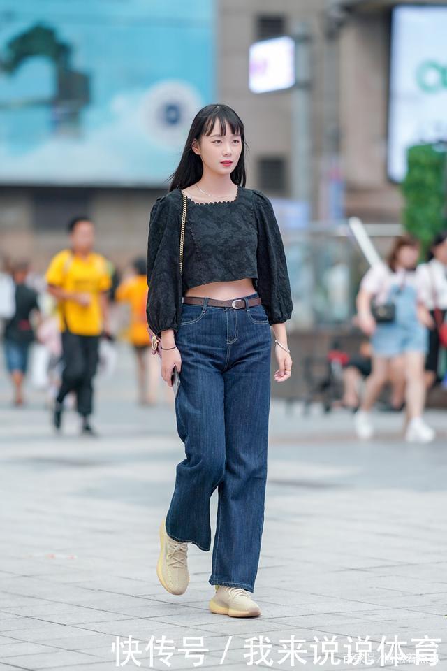 时尚穿搭这两款穿搭你们更喜欢哪款