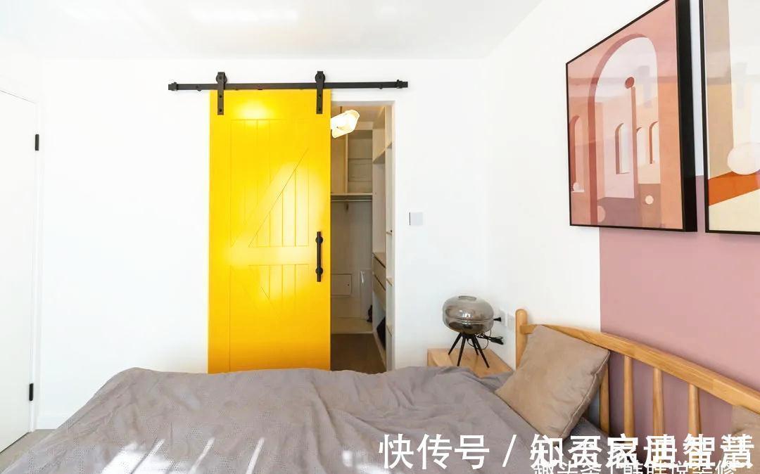 收纳|80㎡奇葩两房半户型,餐厨融合打造吧台当餐桌,主卧挤出衣帽间