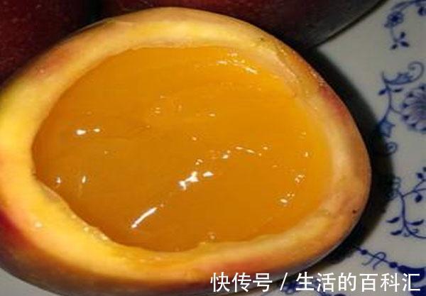 子宫|忠告:女性患有妇科炎症,莫贪“3物”,常喝2水,促排毒,保子宫