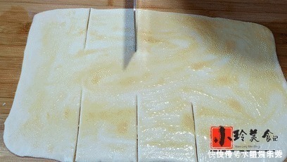 烙饼为什么发干发硬大多人以为用开水烫面,抹很多油,其实都错