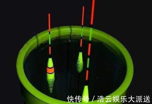 高手|野钓高手的独门技巧,专门针对杂鱼闹窝、浮漂摇摆不定的难题!