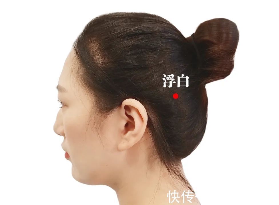 阳明|老中医推荐最有效的白发转黑方,仅2味药材泡水喝,补虚又乌发