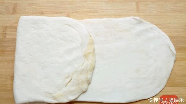 烧饼也能自己做,和面很关键,面软油酥香比买的还好吃