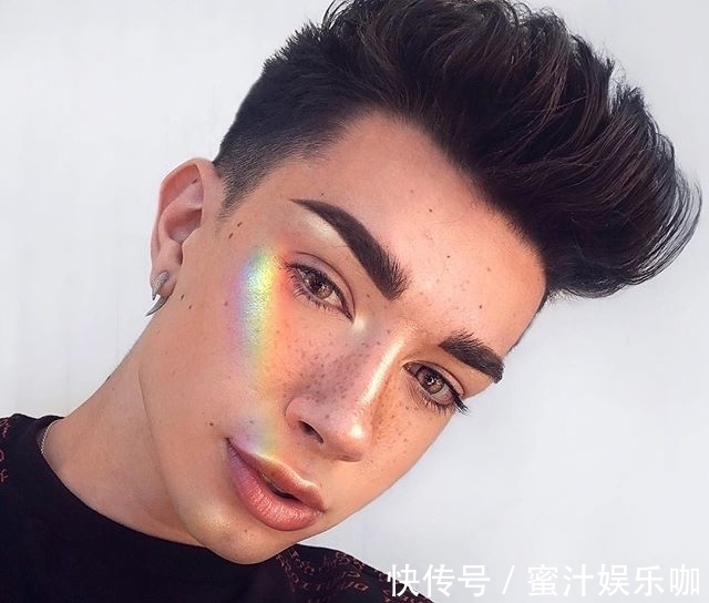 m化妆手法逆天,男性美妆博主的力量你一无所知!