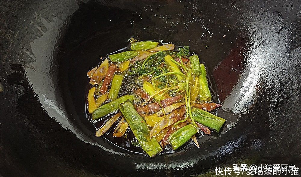 桂皮|又到了腌辣椒的季节，教你这种酱腌做法，香辣下饭，做好吃一年