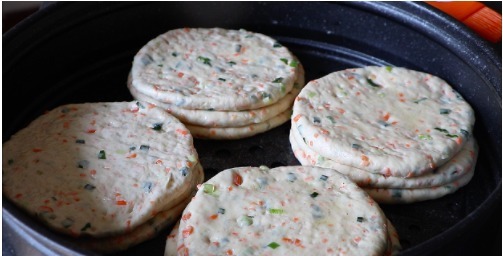 冬天|自从学会这懒人面食,冬天再不蒸馒头了,一次做一锅,一周不早起