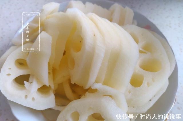 手软|立秋后,遇见它我绝不手软,炒着吃脆嫩爽口,每天吃一点健脾开胃