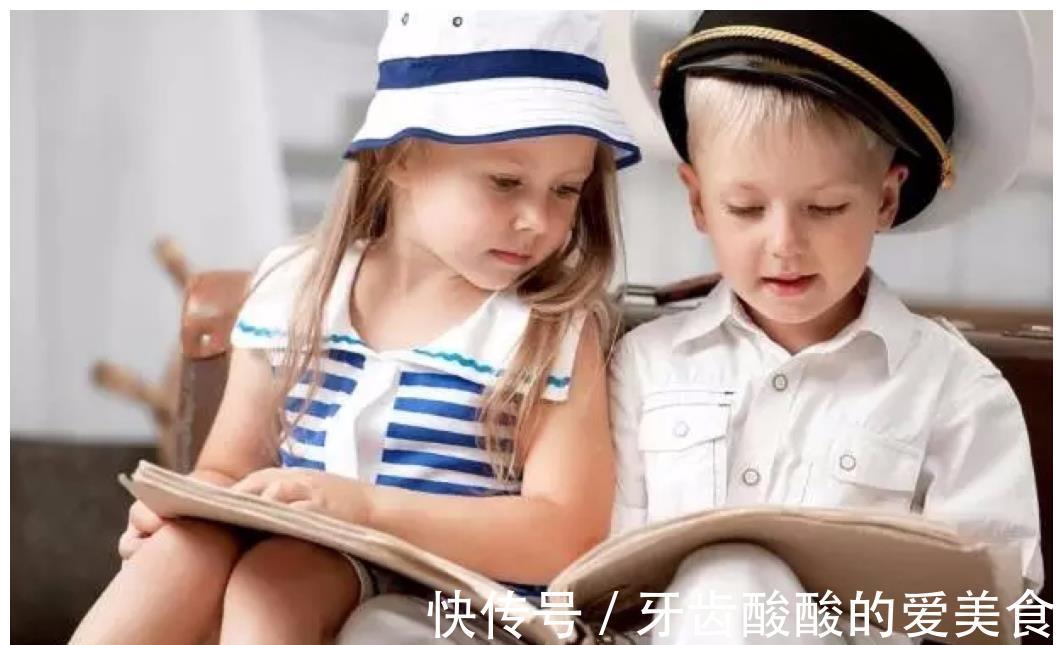 两个娃|二胎妹妹怕哥哥迟到,早起帮忙整理书包,操心得像位“老母亲”