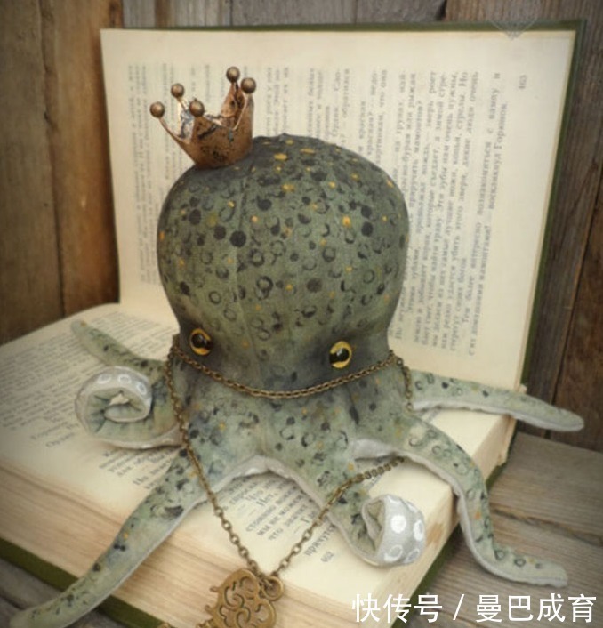 美女&俄罗斯美女手工艺术家和她独特的玩偶们!