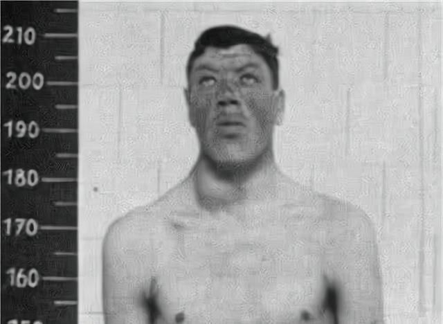 身高|雷纳尔:前半生是1米22的侏儒,后半生是2米16的巨人,他经历了啥