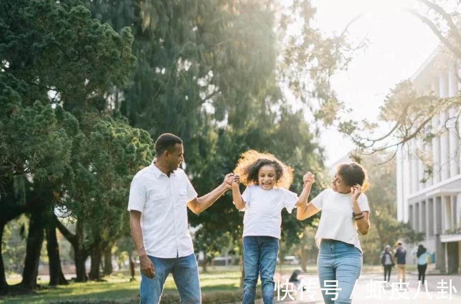 看电视|孩子近视是因为看电视、玩电脑，多做这件事，近视率就会大大降低