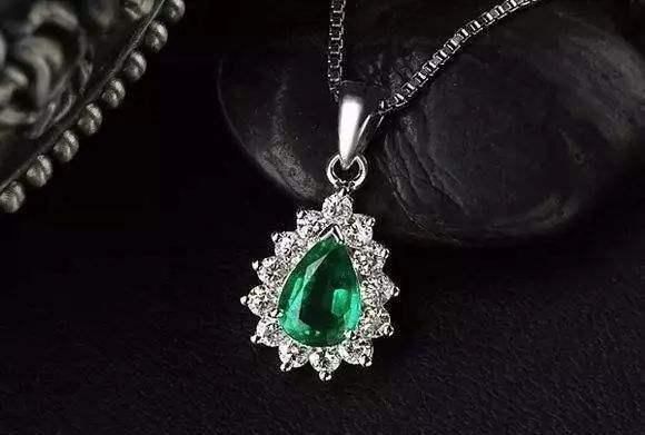 收藏祖母绿，优先这3个产地，其它产地的，大多数都是“垃圾”