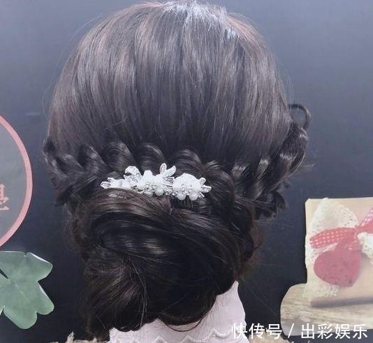 头发|头发造型初学者也不怕失败!精选10款超简单低发髻盘发,变换乐趣