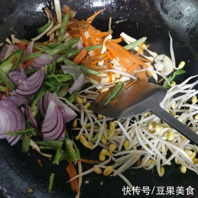 泡米粉|这是海鲜炒粉最正宗的做法，好吃到爆