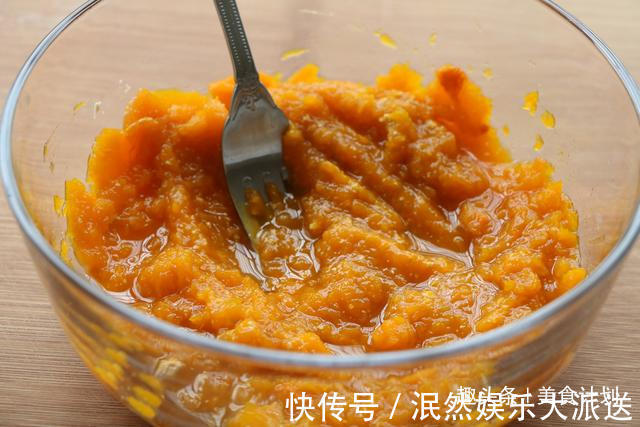 消化|南瓜加1碗核桃,新做法太香,补脑易消化,孩子隔三差五吵着要吃