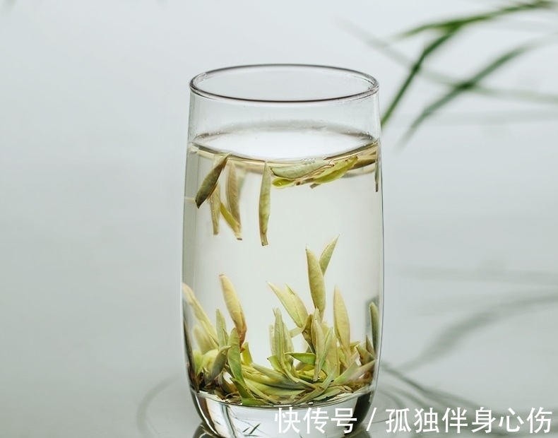 茶类@为什么这类茶最好不用紫砂壶冲泡？看完此文，总算是搞明白了